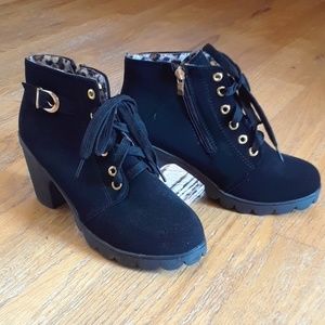 Women's casual boots